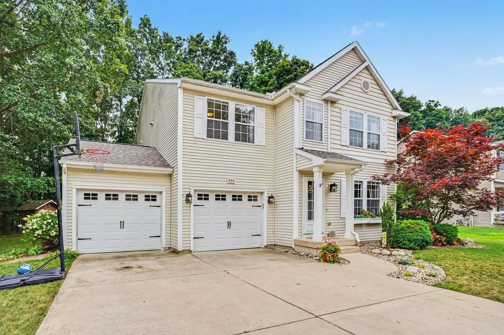 656 Cliffwood Avenue Portage City MI 49002