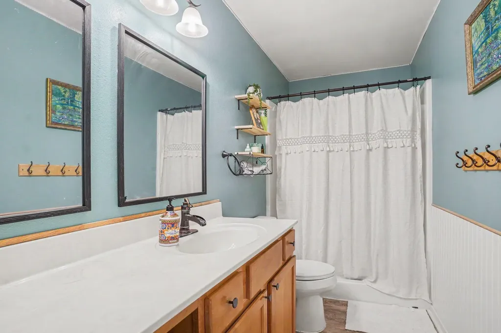 656 Cliffwood Avenue Portage City MI 49002