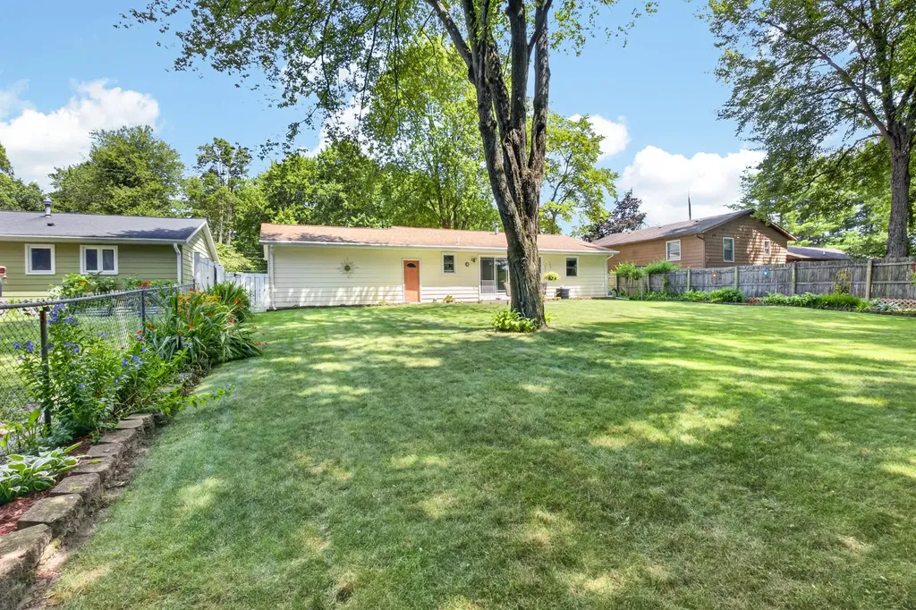 2308 Prosperity Drive Portage City MI 49002