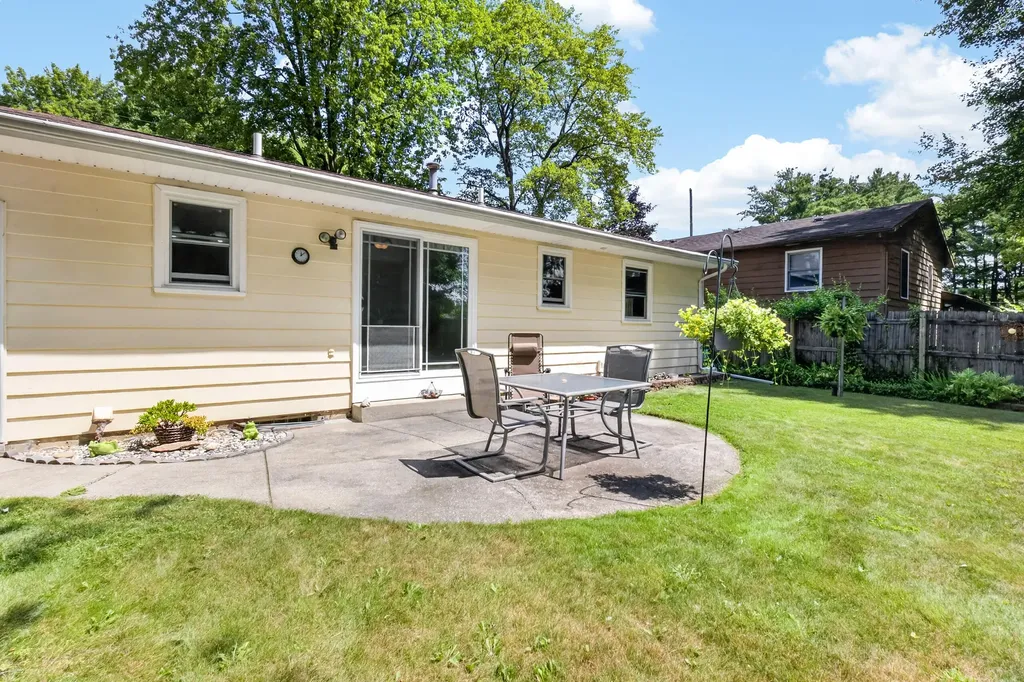 2308 Prosperity Drive Portage City MI 49002