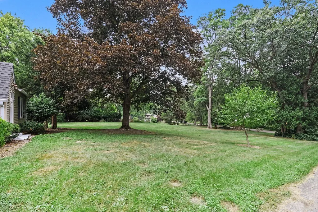 214 W Hamilton Lane Battle Creek City MI 49015