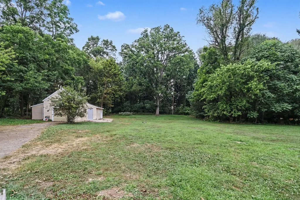 214 W Hamilton Lane Battle Creek City MI 49015