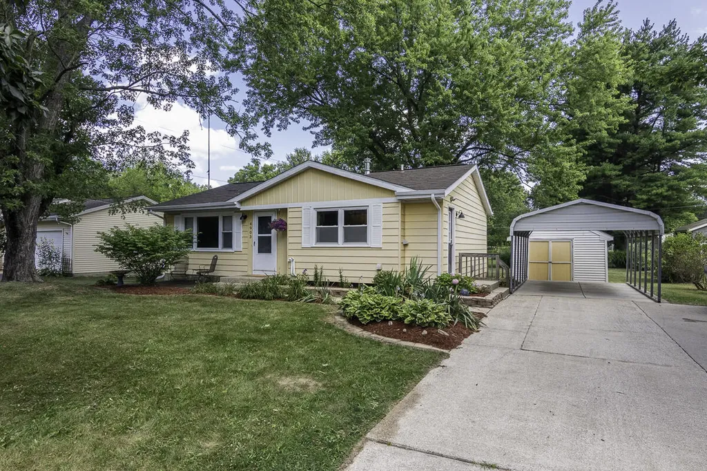 4903 E T U Avenue Schoolcraft Township MI 49097