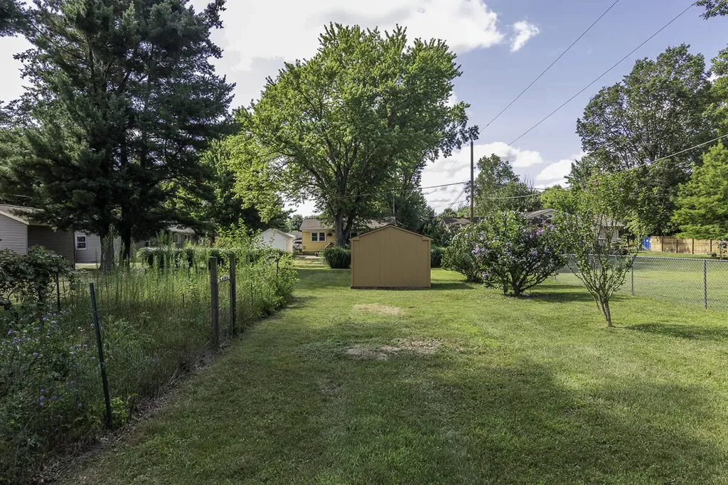 4903 E T U Avenue Schoolcraft Township MI 49097