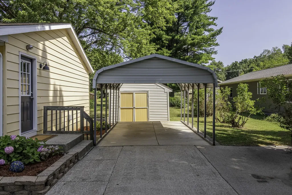 4903 E T U Avenue Schoolcraft Township MI 49097
