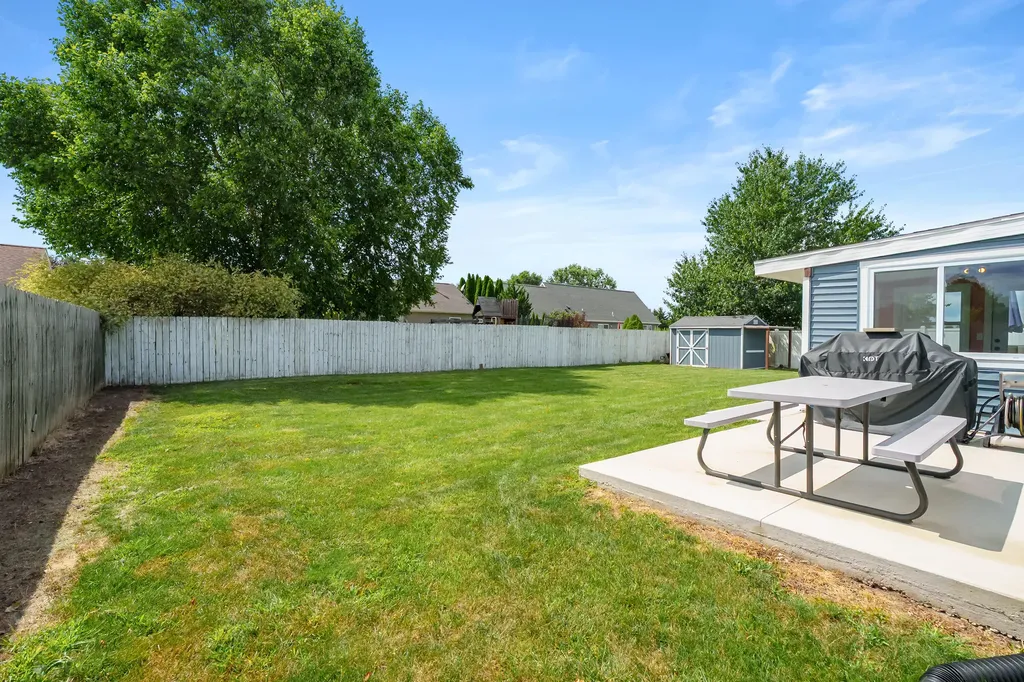1138 Wintercherry Lane Vicksburg Village MI 49097