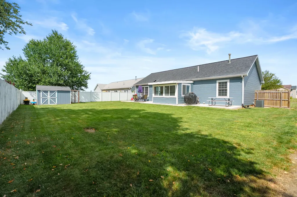 1138 Wintercherry Lane Vicksburg Village MI 49097