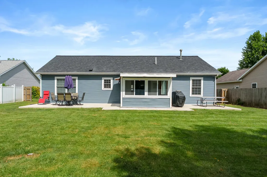 1138 Wintercherry Lane Vicksburg Village MI 49097