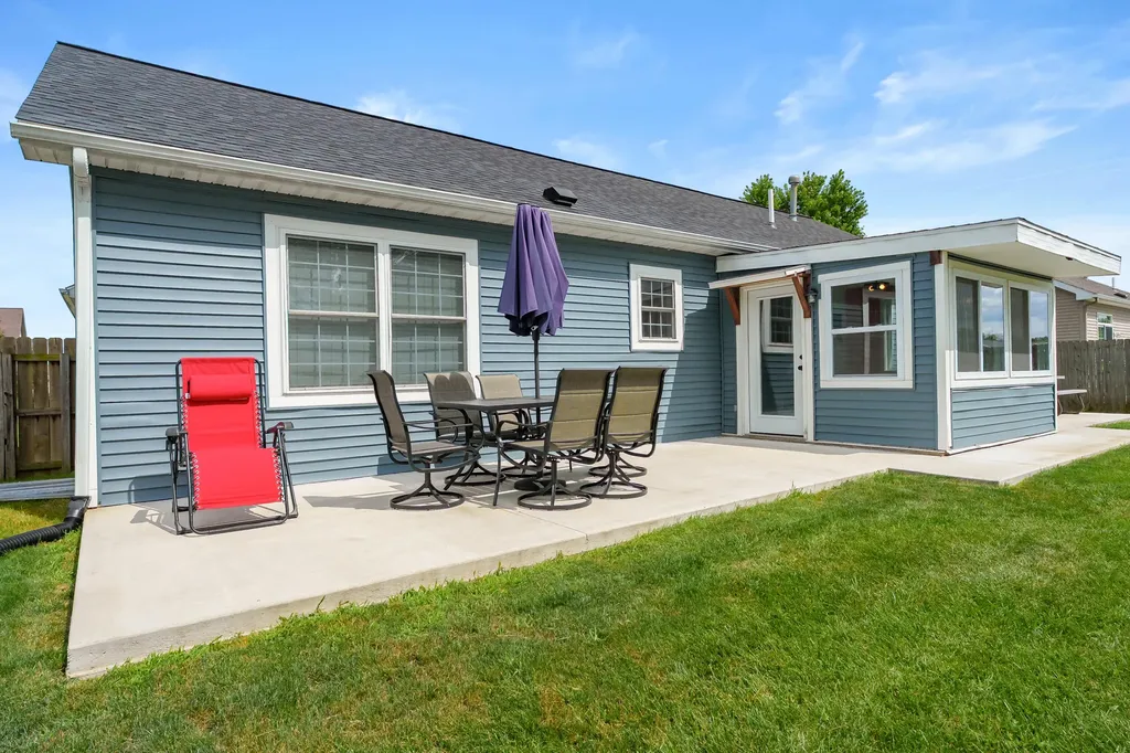 1138 Wintercherry Lane Vicksburg Village MI 49097