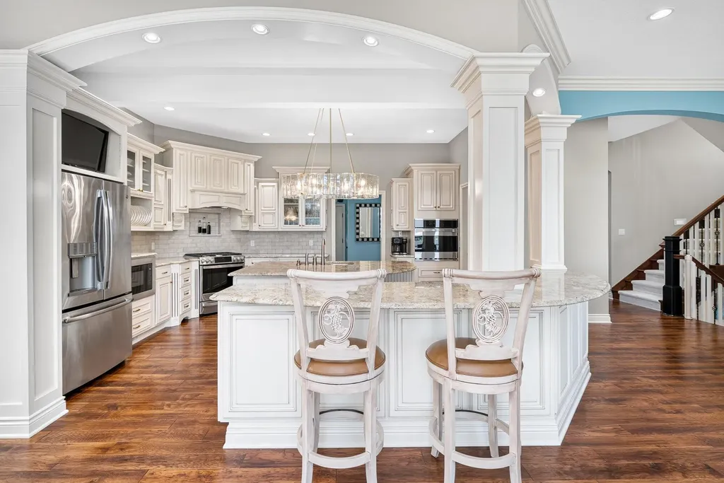 7705 S Indian Lake Drive Brady Township MI 49097