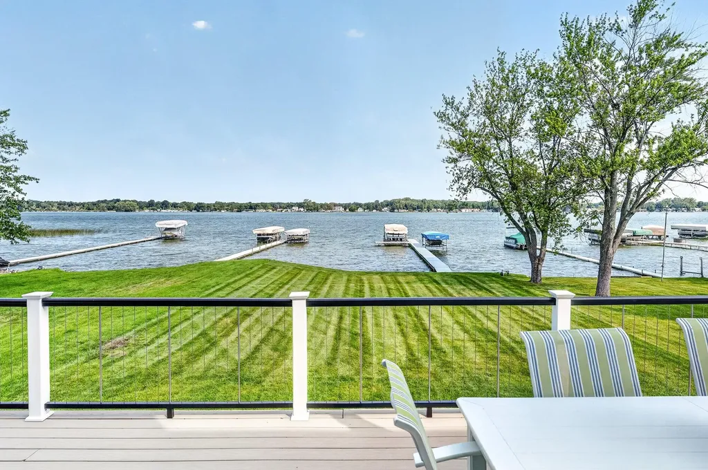 7705 S Indian Lake Drive Brady Township MI 49097