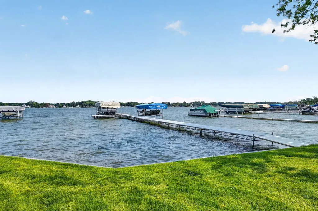 7705 S Indian Lake Drive Brady Township MI 49097