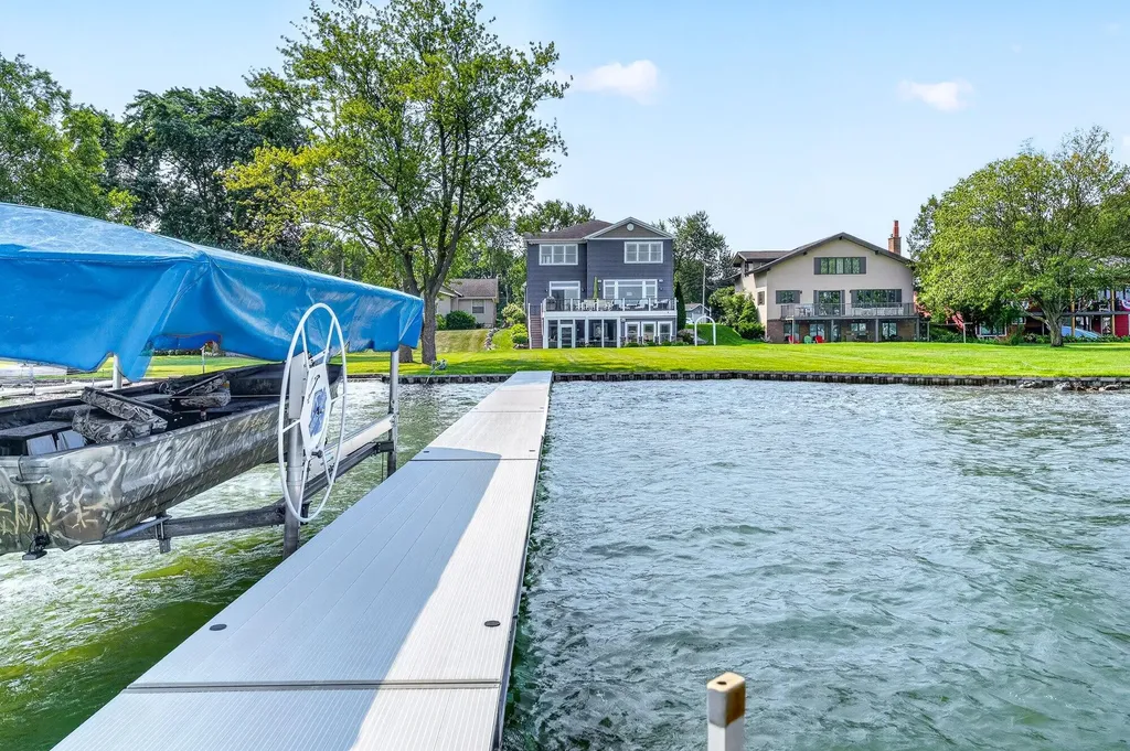 7705 S Indian Lake Drive Brady Township MI 49097