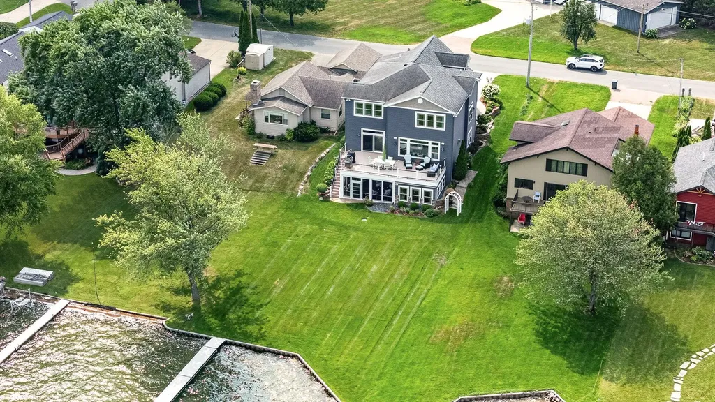 7705 S Indian Lake Drive Brady Township MI 49097