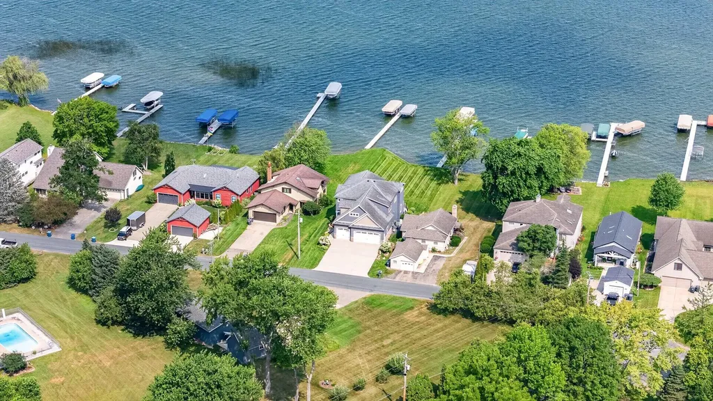 7705 S Indian Lake Drive Brady Township MI 49097