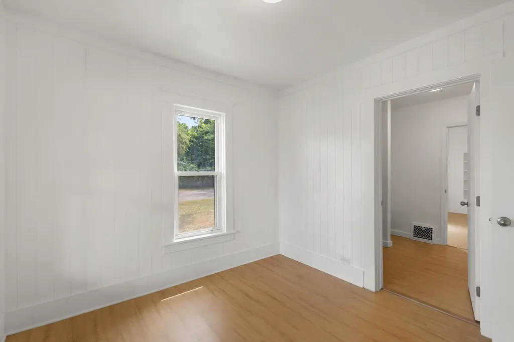 7 Avenue B Springfield City MI 49037