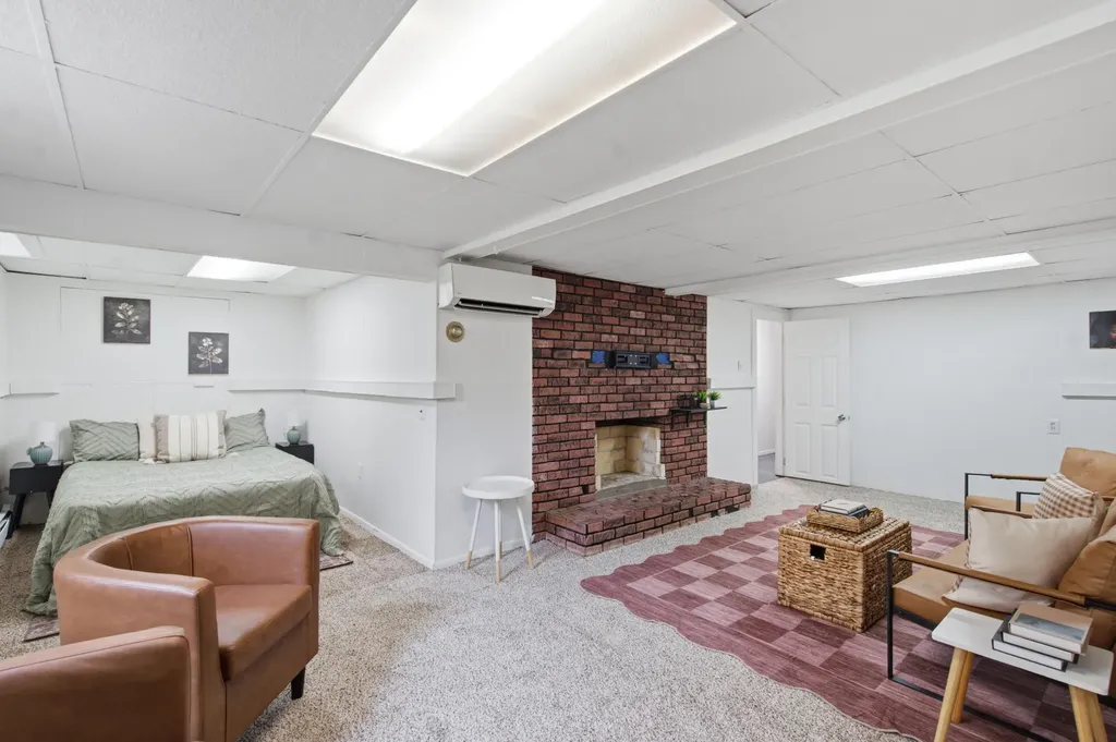 3721 Devonshire Avenue Kalamazoo Charter Township MI 49006