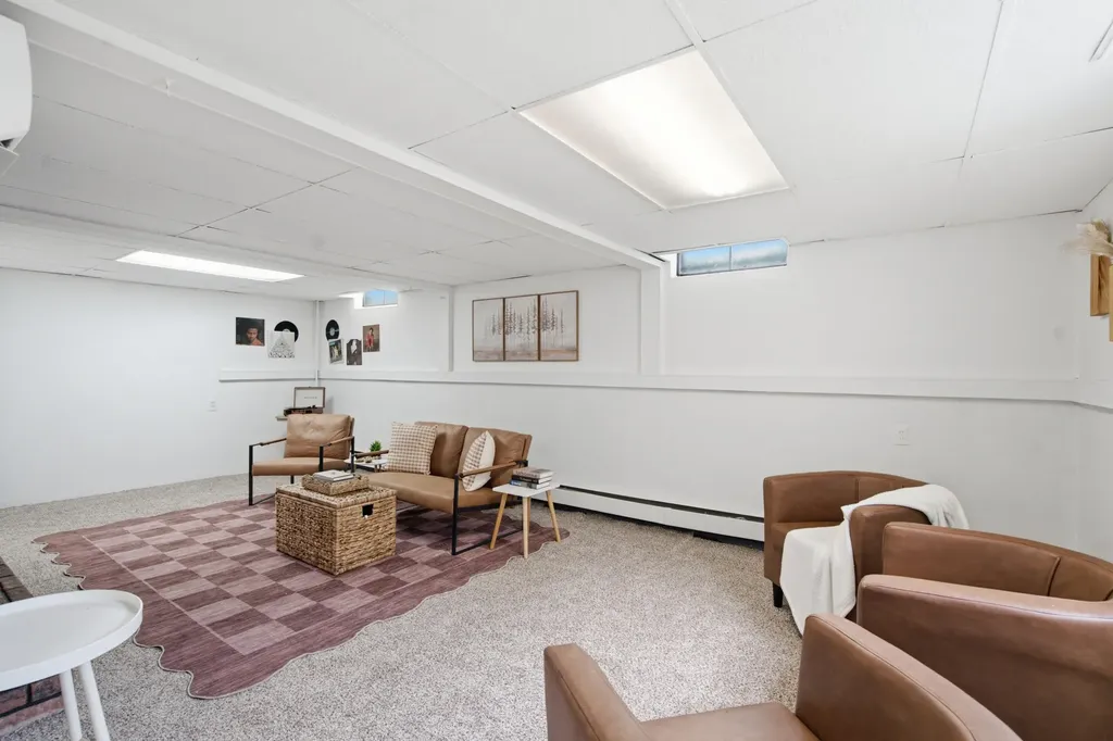 3721 Devonshire Avenue Kalamazoo Charter Township MI 49006