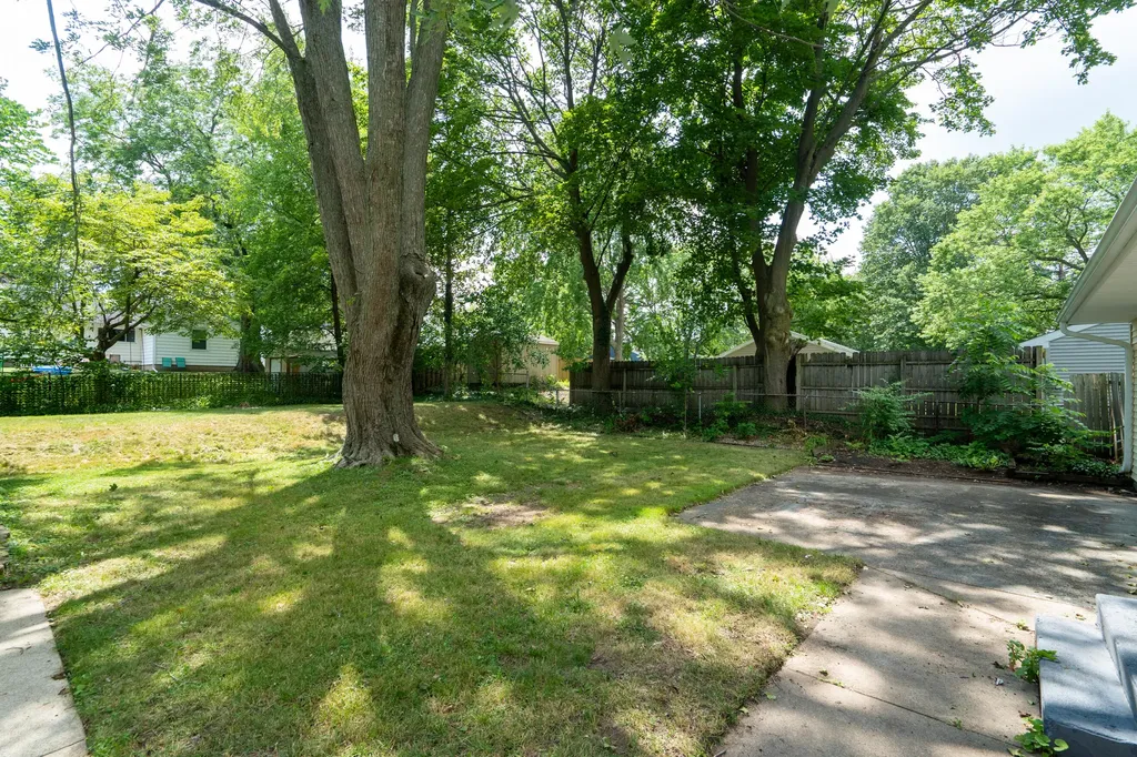 3721 Devonshire Avenue Kalamazoo Charter Township MI 49006
