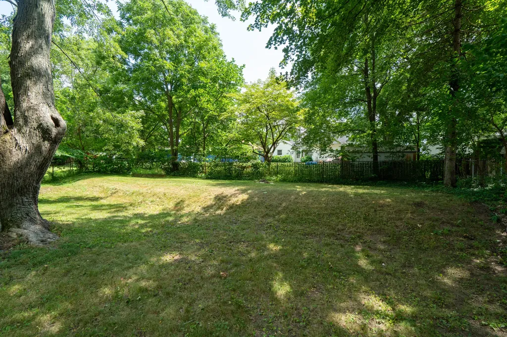 3721 Devonshire Avenue Kalamazoo Charter Township MI 49006