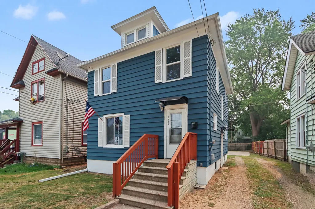 1117 Mills Street Kalamazoo City MI 49001
