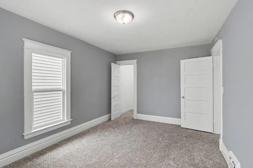 1117 Mills Street Kalamazoo City MI 49001