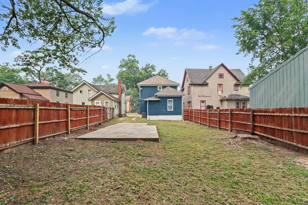 1117 Mills Street Kalamazoo City MI 49001