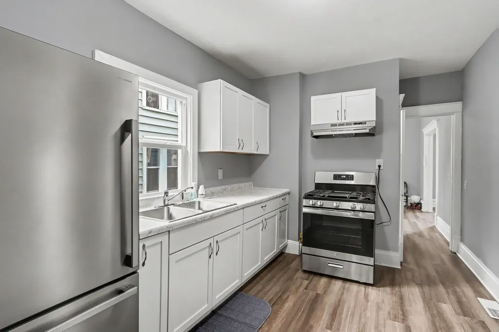 1117 Mills Street Kalamazoo City MI 49001
