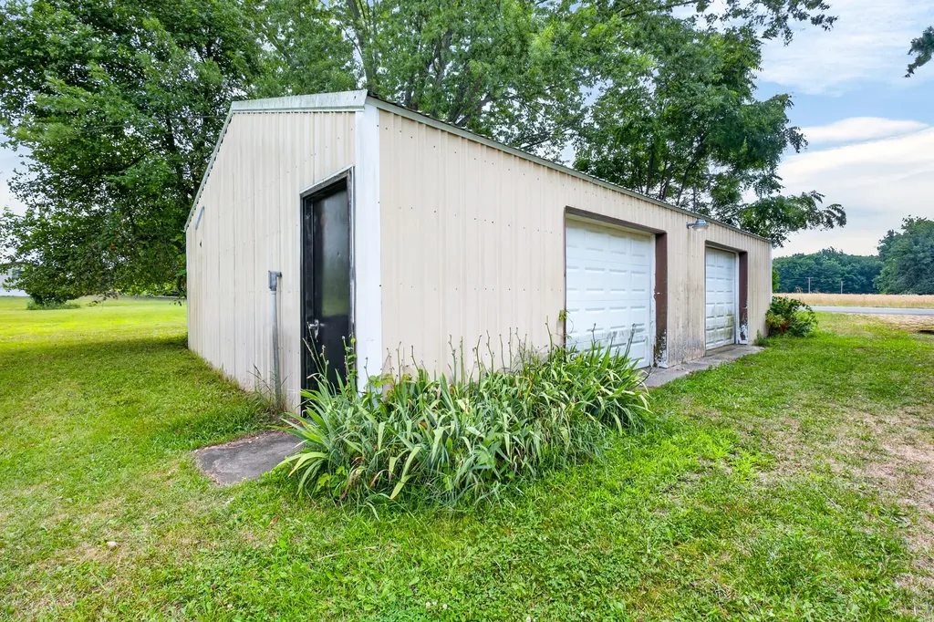42956 6th Avenue Bloomingdale Township MI 49026