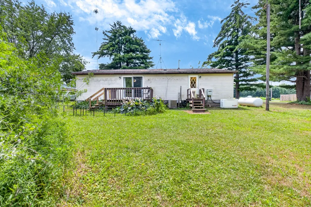 42956 6th Avenue Bloomingdale Township MI 49026
