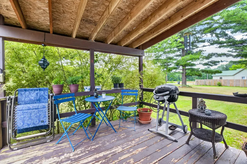 42956 6th Avenue Bloomingdale Township MI 49026
