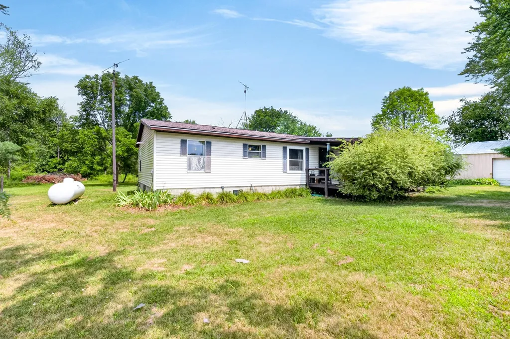42956 6th Avenue Bloomingdale Township MI 49026