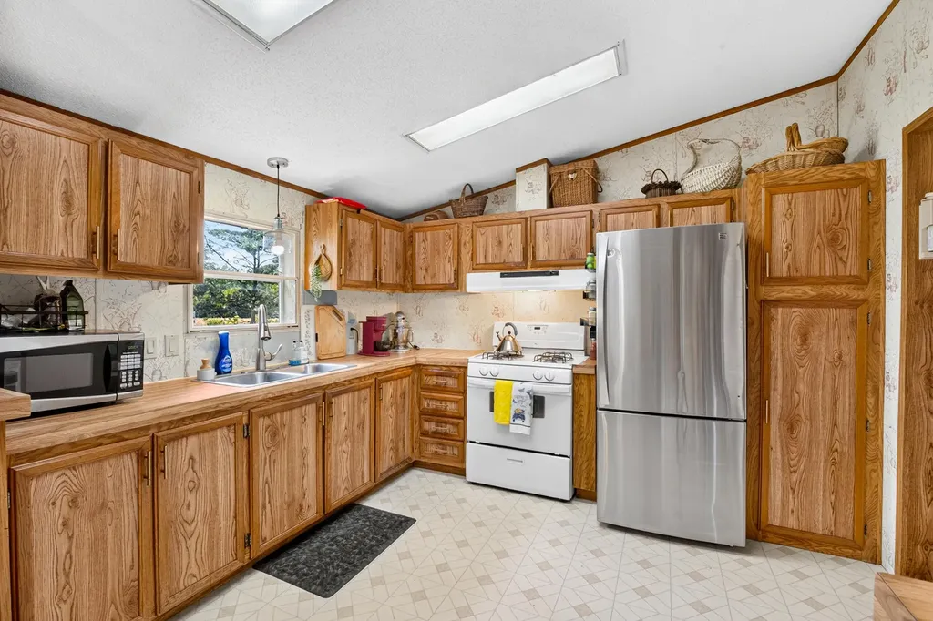 42956 6th Avenue Bloomingdale Township MI 49026