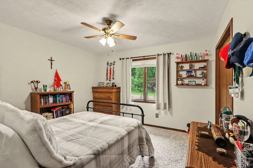 1604 W Kilgore Road Kalamazoo City MI 49008