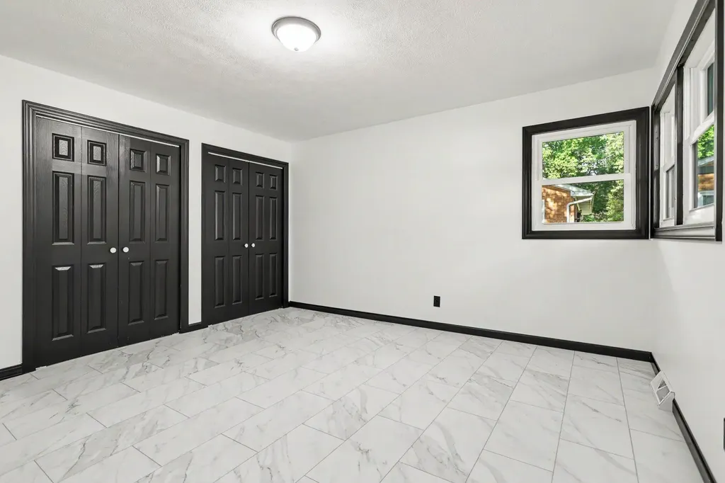 220 Pennbrook Trail Pennfield Charter Township MI 49017