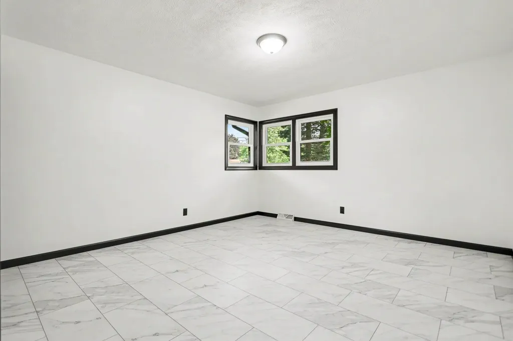 220 Pennbrook Trail Pennfield Charter Township MI 49017
