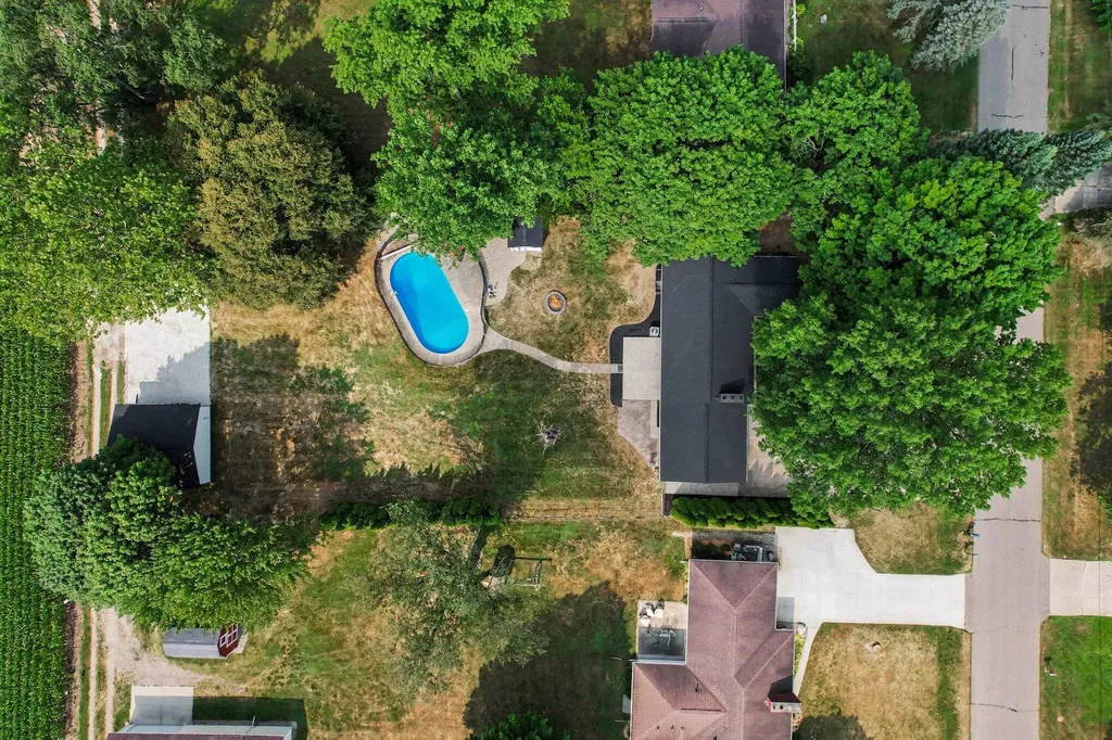 220 Pennbrook Trail Pennfield Charter Township MI 49017