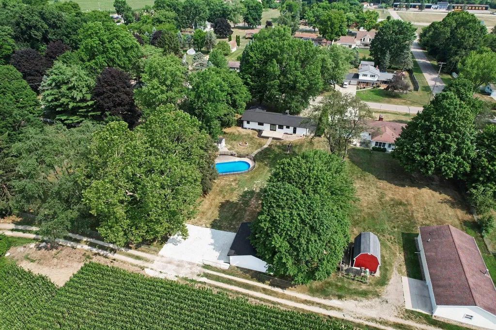 220 Pennbrook Trail Pennfield Charter Township MI 49017