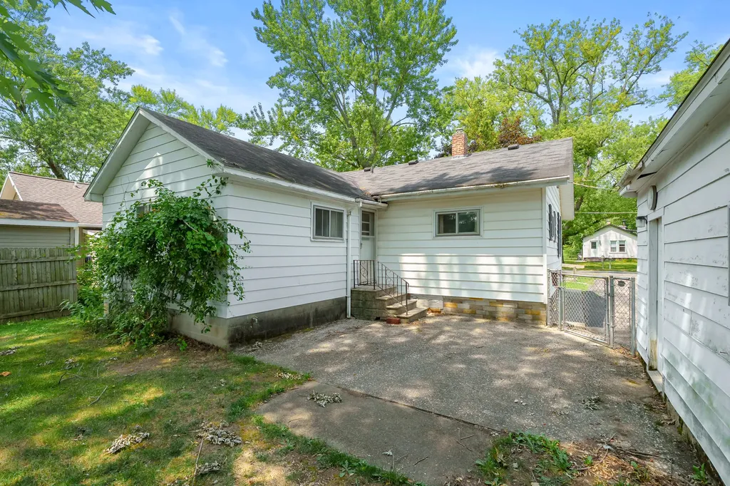 6170 Copeland Avenue Comstock Charter Township MI 49048
