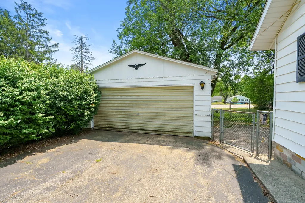 6170 Copeland Avenue Comstock Charter Township MI 49048