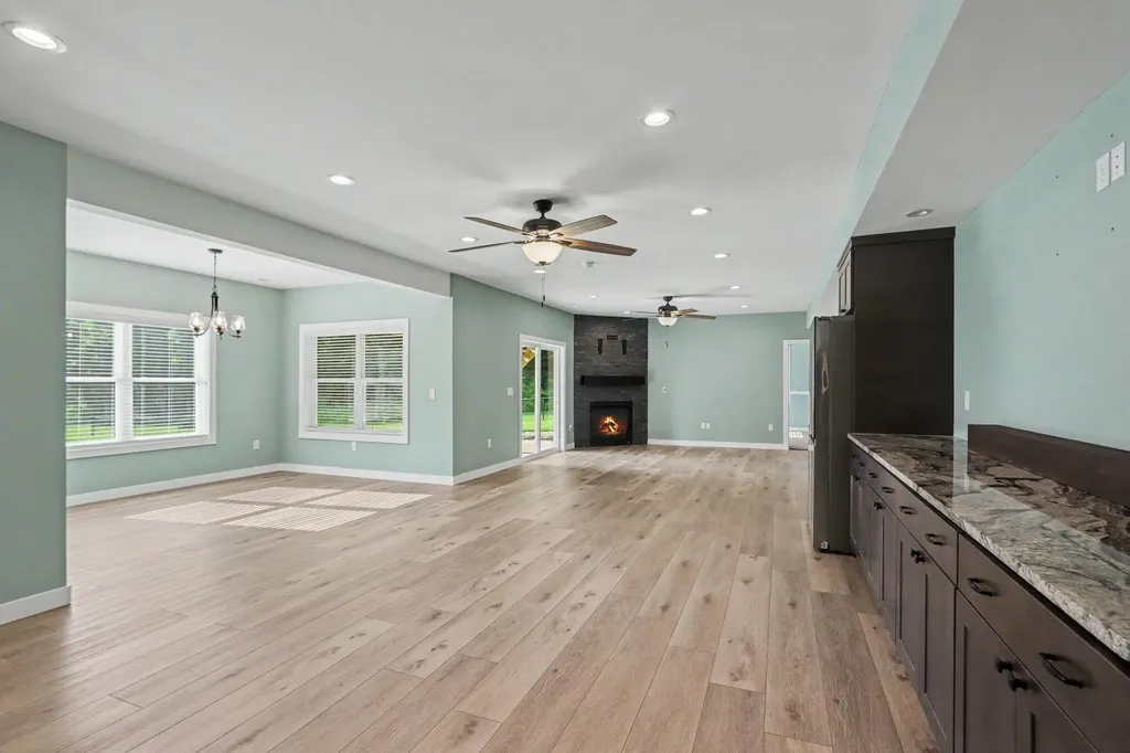 13825 Peninsula Drive Charleston Township MI 49053