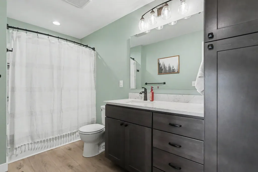 13825 Peninsula Drive Charleston Township MI 49053
