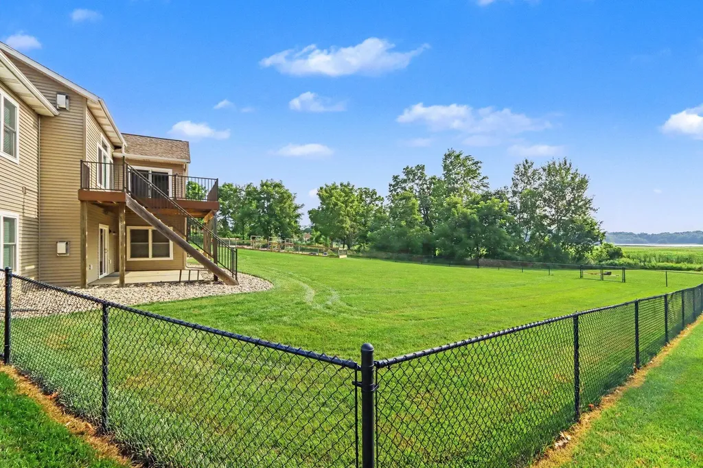 13825 Peninsula Drive Charleston Township MI 49053