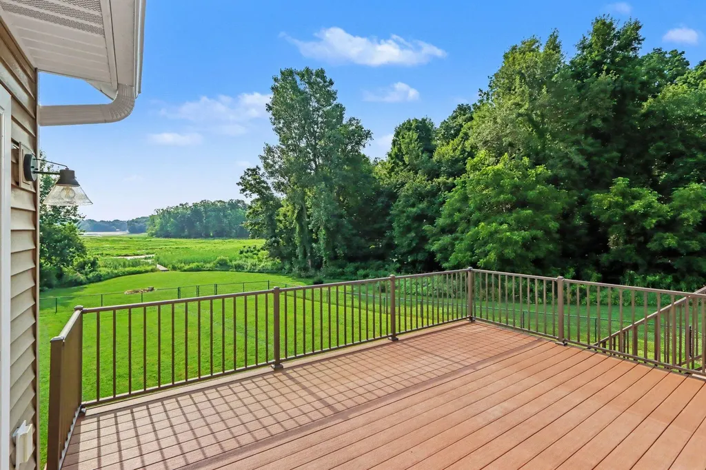 13825 Peninsula Drive Charleston Township MI 49053