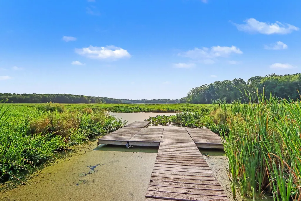 13825 Peninsula Drive Charleston Township MI 49053