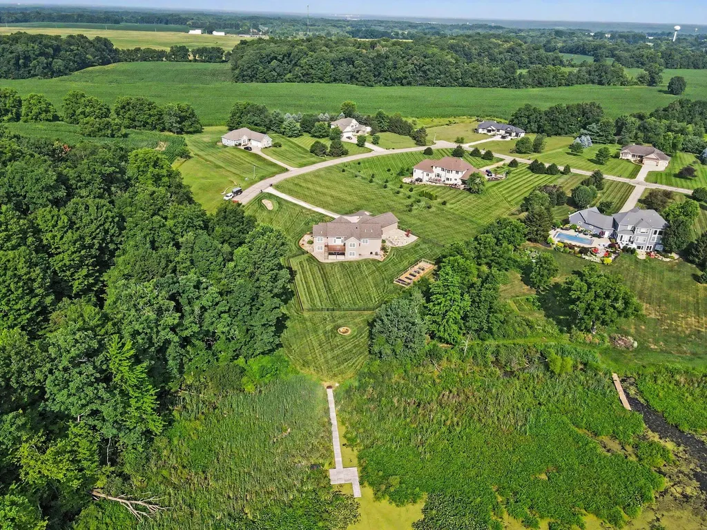 13825 Peninsula Drive Charleston Township MI 49053
