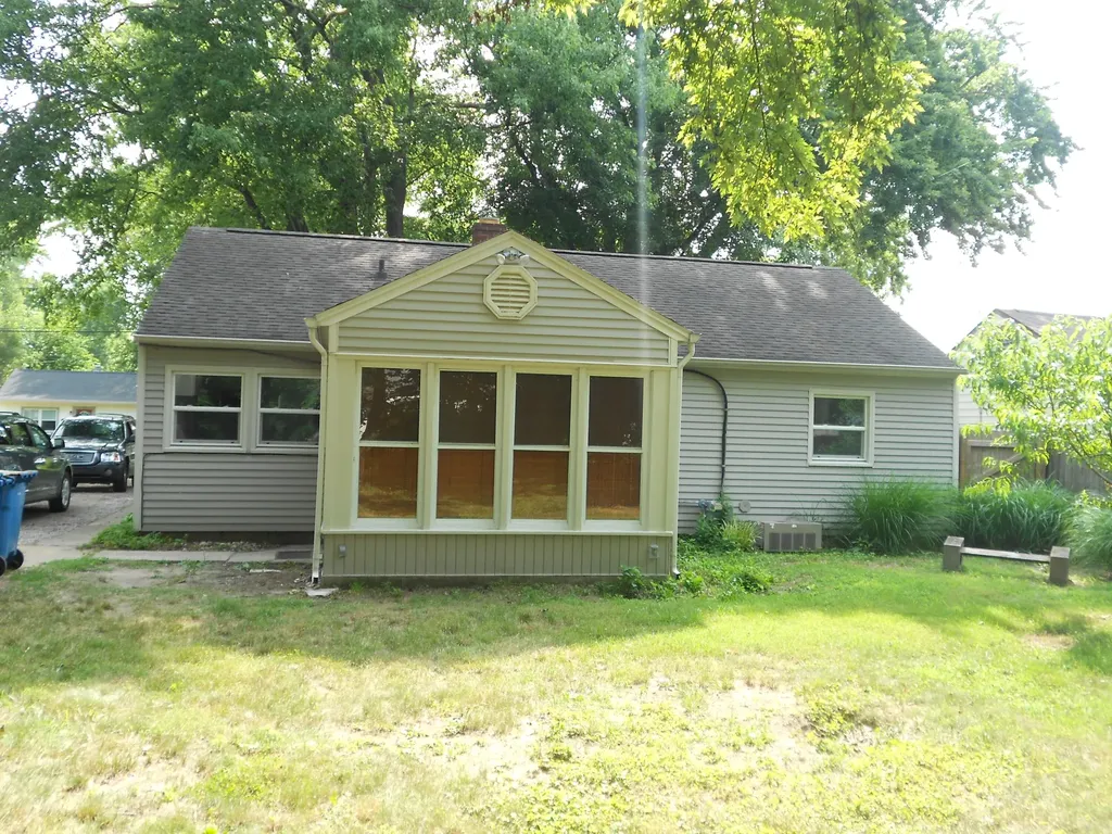 627 Clearview Street Kalamazoo Charter Township MI 49048