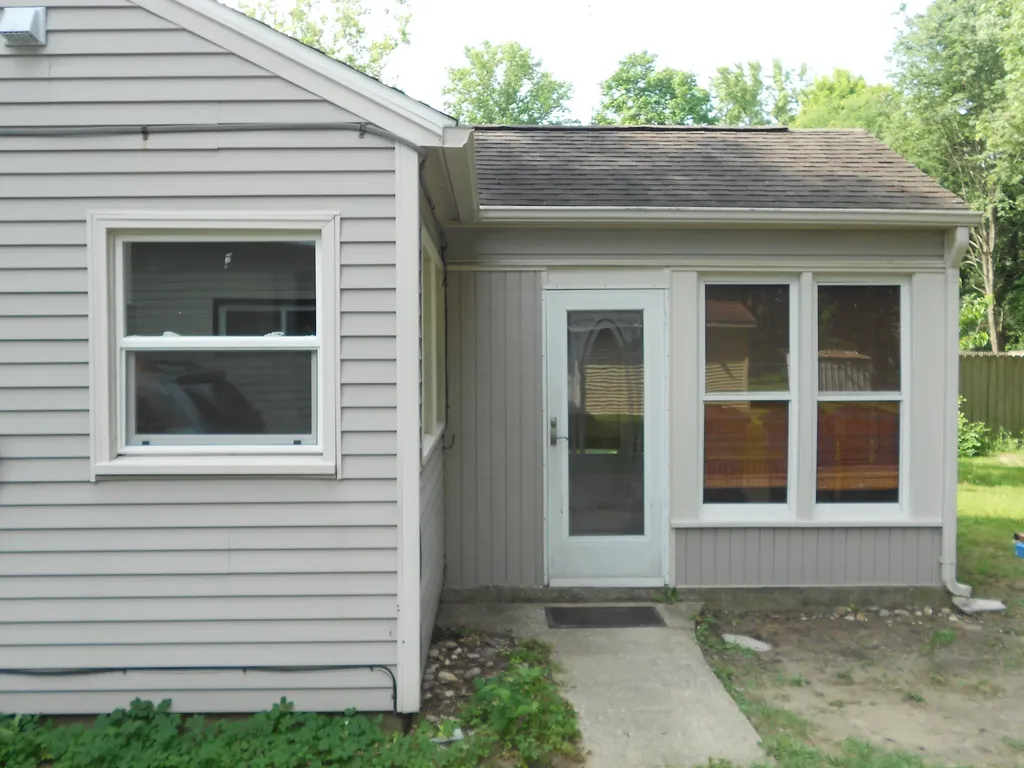 627 Clearview Street Kalamazoo Charter Township MI 49048