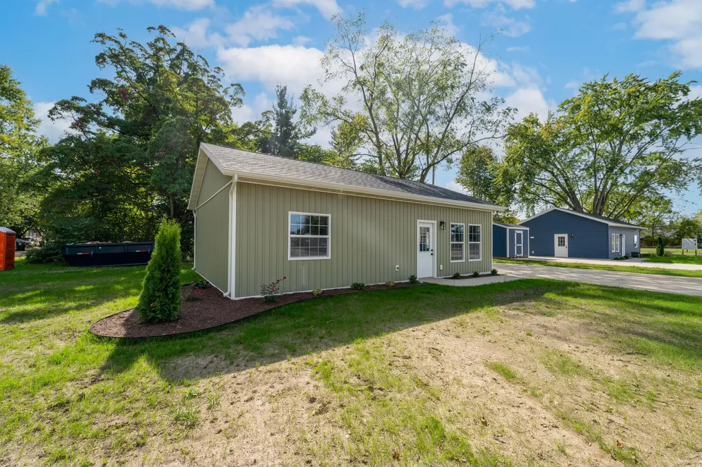 1118 Millard Court Three Rivers City MI 49093