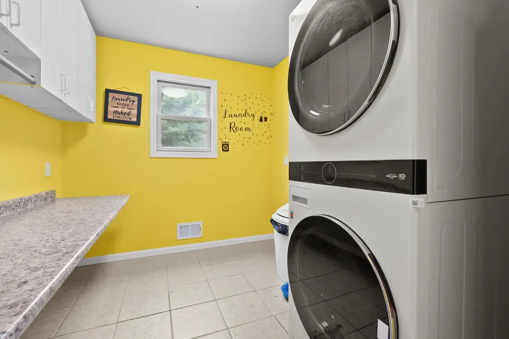 506 W Osterhout Avenue Portage City MI 49024